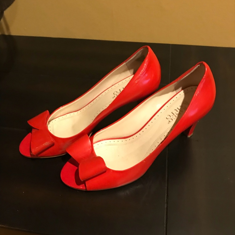 Orange patent leather shoe